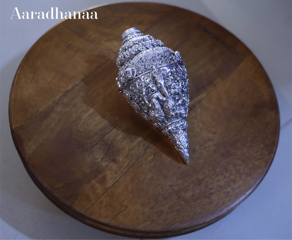 Silver Finish Decorative Shankh (Conch) Idol for Home Temple & Vastu Décor